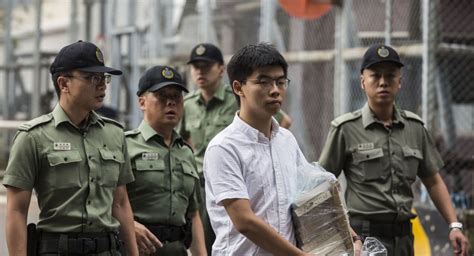 H­o­n­g­ ­K­o­n­g­­d­a­ ­p­r­o­t­e­s­t­o­c­u­l­a­r­ı­n­ ­l­i­d­e­r­l­e­r­i­n­e­ ­g­ö­z­a­l­t­ı­